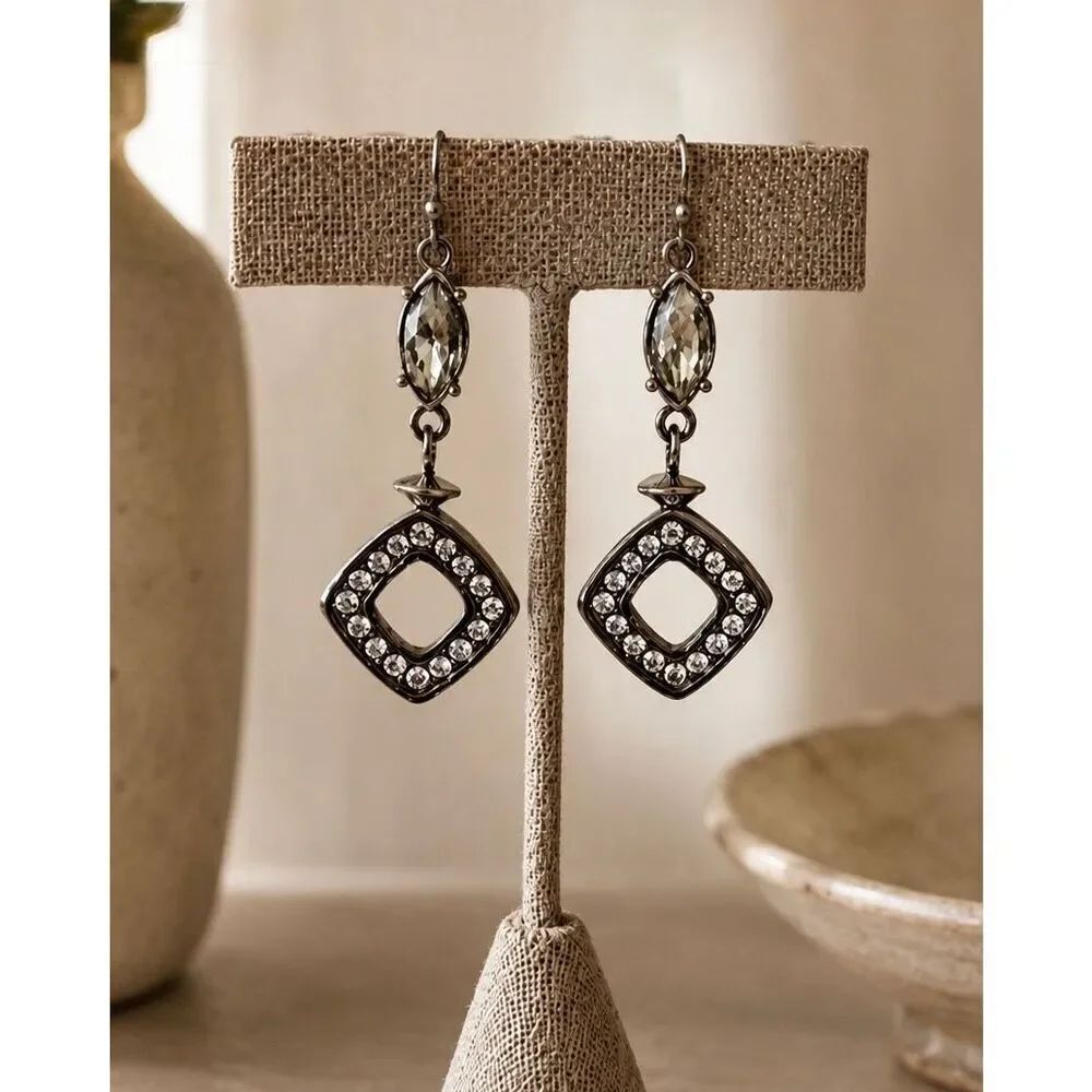 Art DecoโStyle Black Enamel Drop Earrings with Pavรฉ Rhinestones